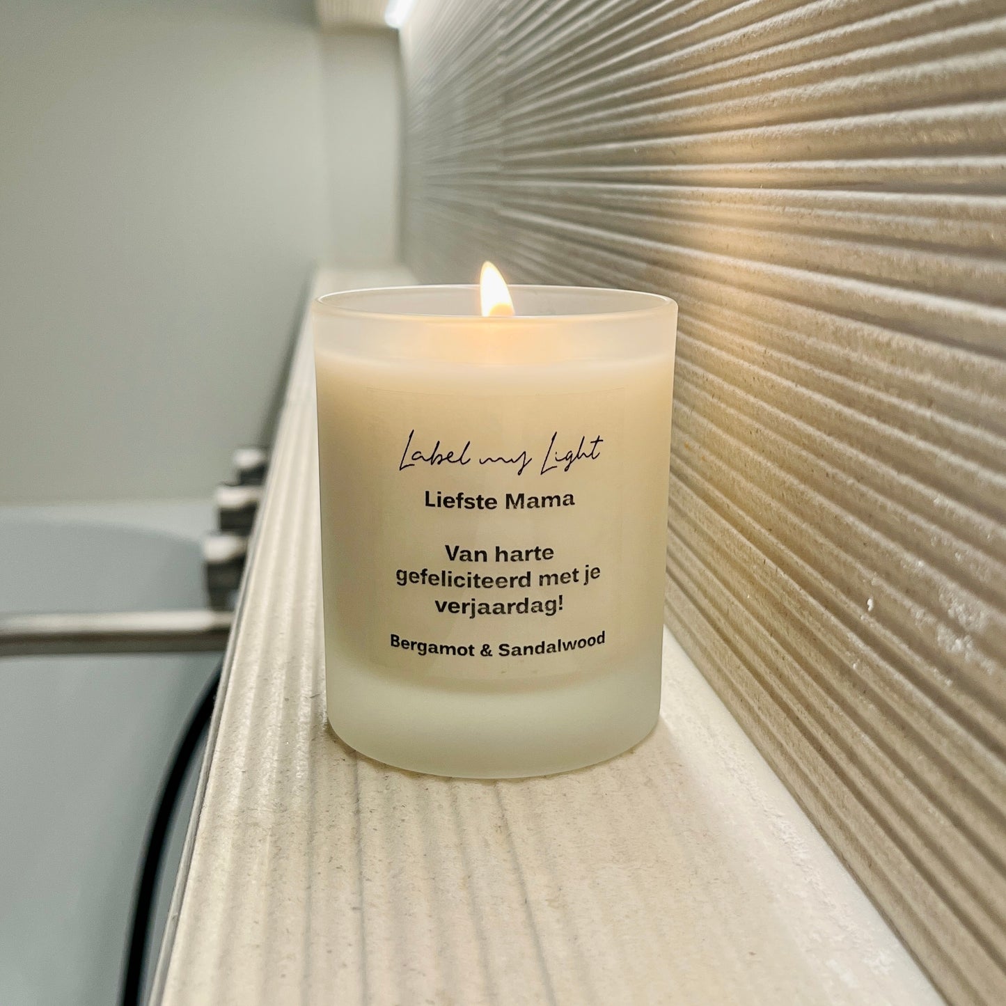 Personaliseer-frosted-wit-200ml-labelmylight