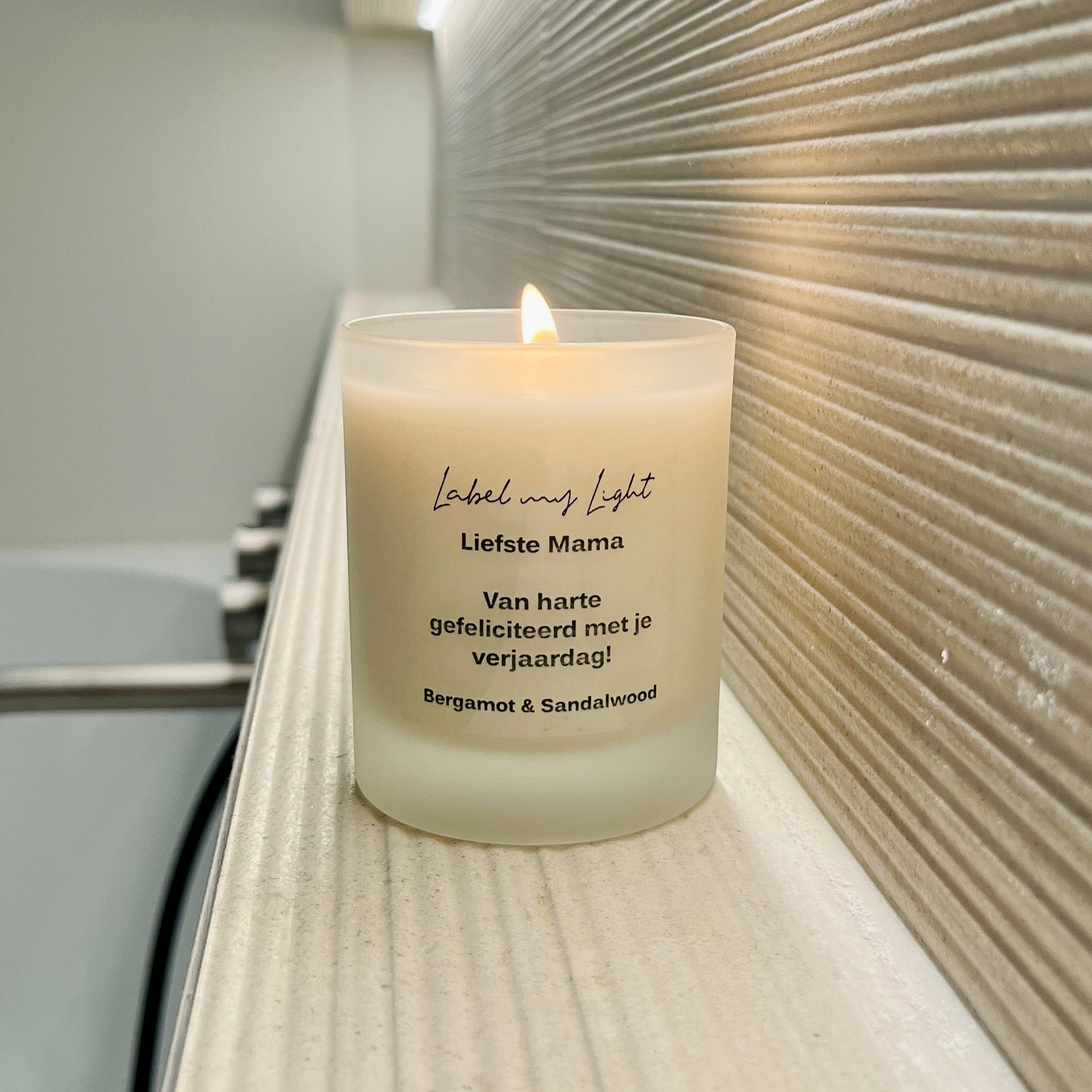 Personaliseer-frosted-wit-200ml-labelmylight
